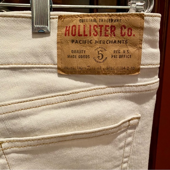 Hollister Low Rise White Flare Jeans | 3 - Picture 6 of 7